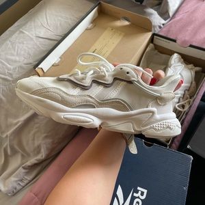 Adidas Originals Womens Ozweego Trainer